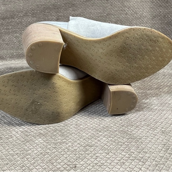 DV8 Dolce Vita Shai Women’s size 7 Grey Suede & Mixed Material Heeled Bootie EUC - Picture 14 of 16